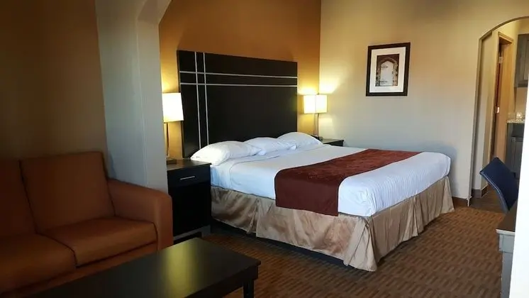 Executive Inn and Suites - Oda Manzaraları