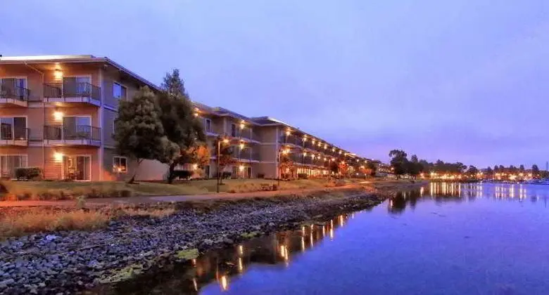 Executive Inn and Suites