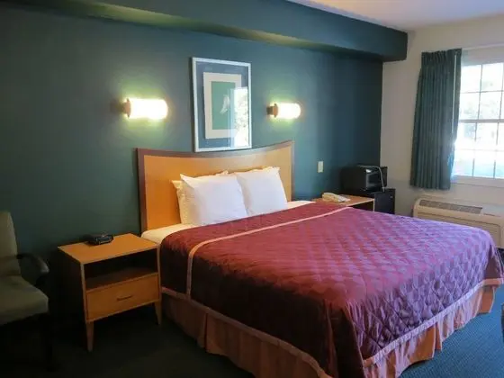 Executive Inn And Suites