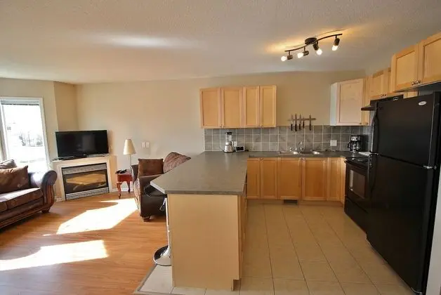 Executive Private Suites near Calgary - Mutfak