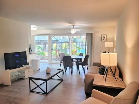 Executive Santa Monica Suites