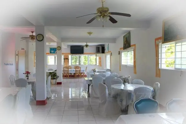 Executive Shaw Park Guest House - Yerinde Yemek