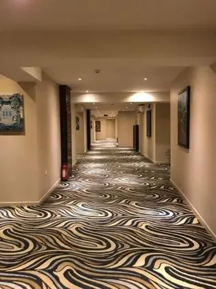 Executive Suites - Lobi