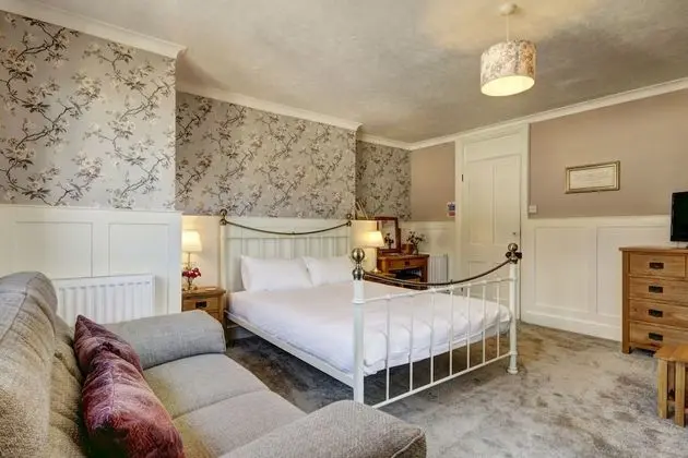 Exmoor House - Guest House