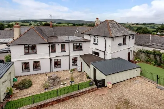 Exmoor House - Guest House