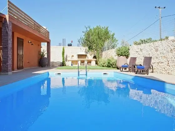 Experience Crete in a Private Villa With Pool, Near the Beach & Restaurants - Havuz