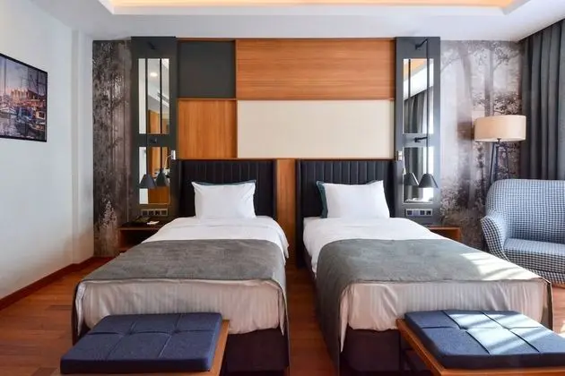 Expoist Hotel - Oda