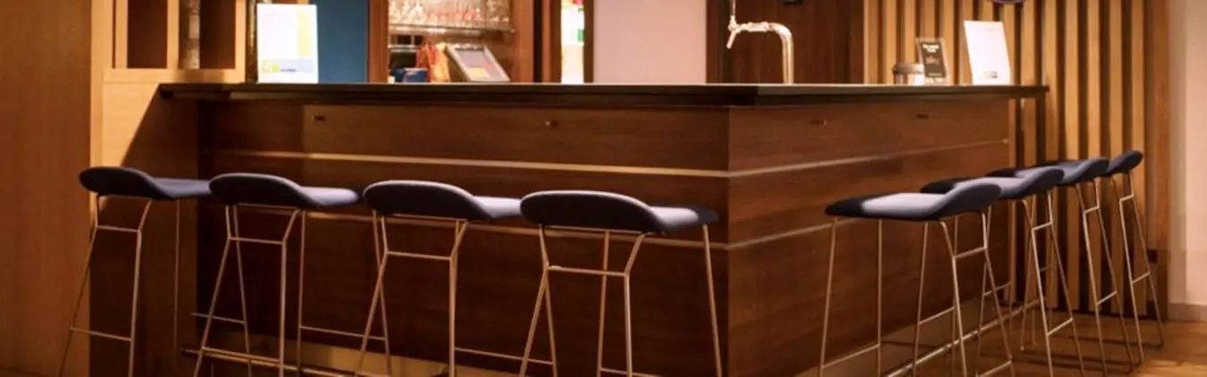 Express By Holiday Inn Stuttgart Airport - Bar