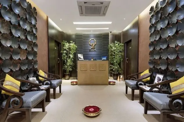 Express Inn The Business Luxury Hotel - Spa