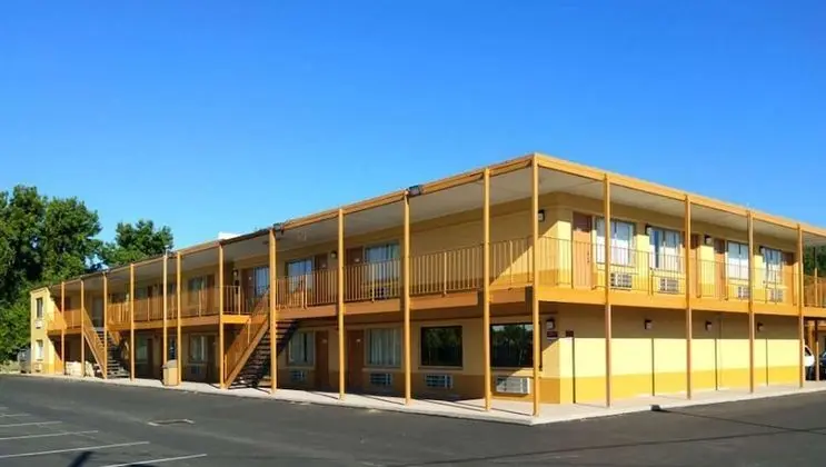Express Inn Newport News - Dış Mekan