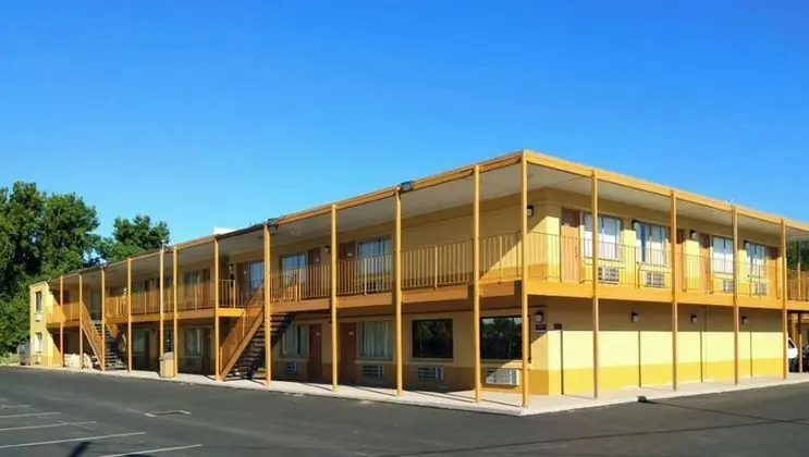 Express Inn Newport News - Dış Mekan