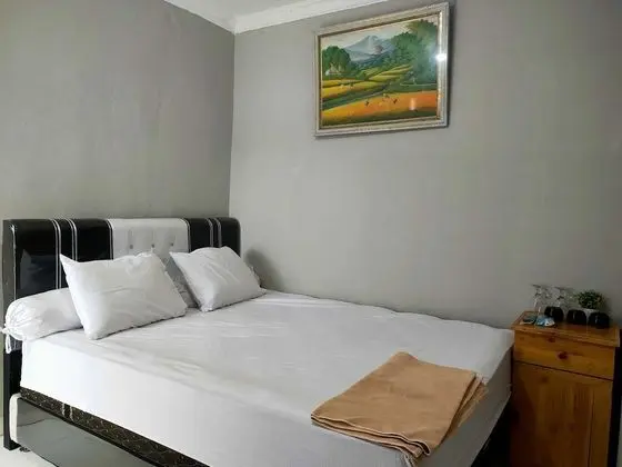 EXPRESS O 91277 Atiq Homestay Syariah - Öne Çıkan Resim
