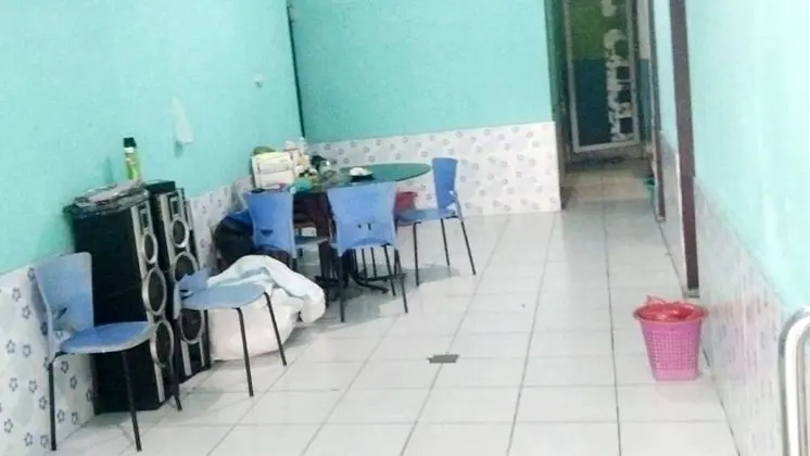 EXPRESS O 91281 Guest House Indah Jaya - Lobi