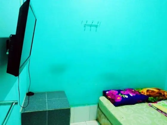 EXPRESS O 91281 Guest House Indah Jaya - Oda