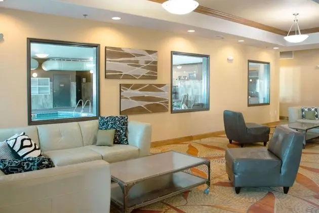 Expressway Suites of Grand Forks