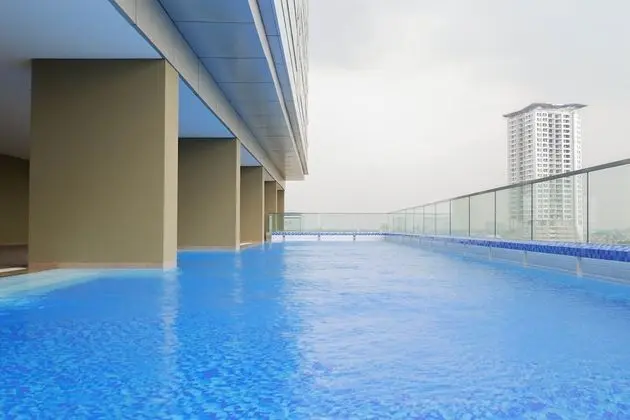 Exquisite 1BR at Praxis Apartment - Havuz