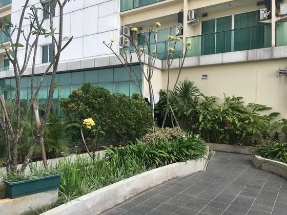 Exquisite 2BR Apartment at Tamansari La Grande near BIP - Dış Mekan