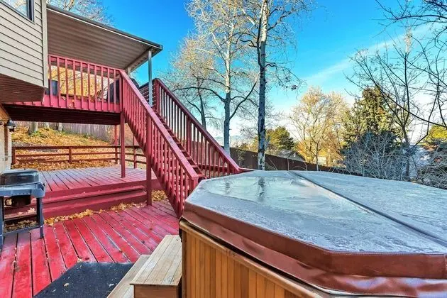 Exquisite 7-BR Home by the Mountains - Havuz