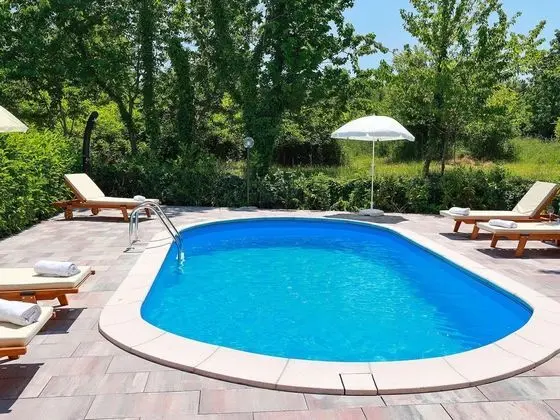 Exquisite Apartment in Šilo With Balcony - Havuz