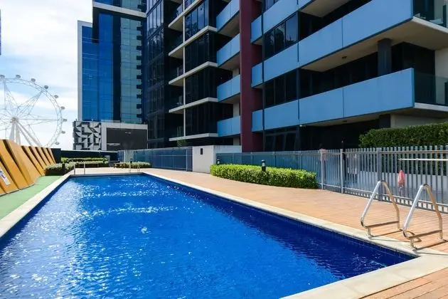 Exquisite Apartments Docklands - Havuz