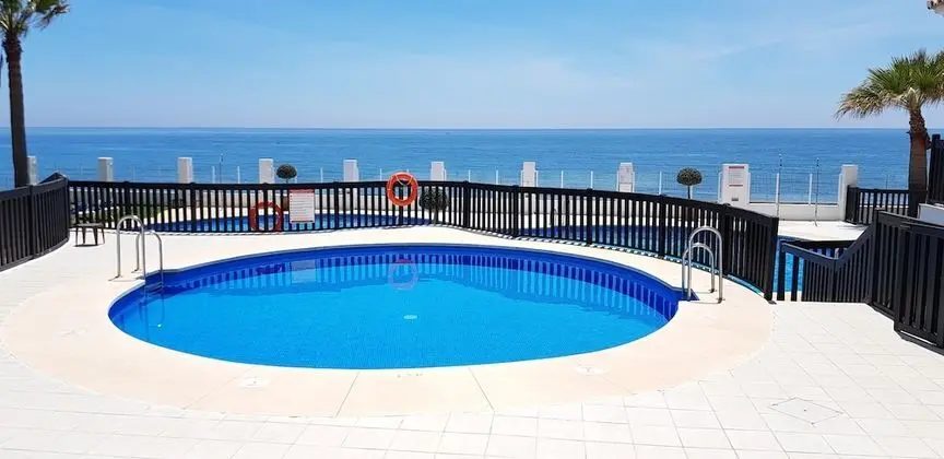 Exquisite Calahonda Beach Studio