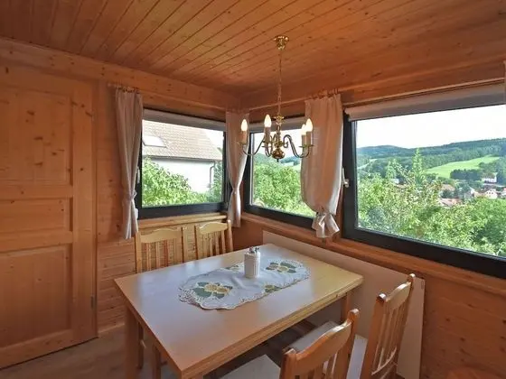 Exquisite Holiday Home in Fischbach With Garden - Yerinde Yemek