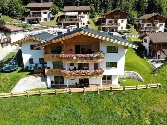 Exquisite Holiday Home near Ski Area in Königsleiten - Dış Mekan