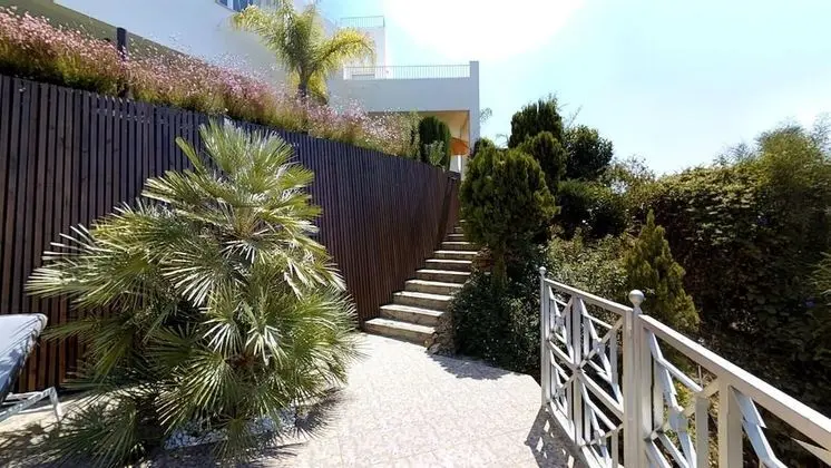 Exquisite Villa Near Beach - Heated Pool - Dış Mekan