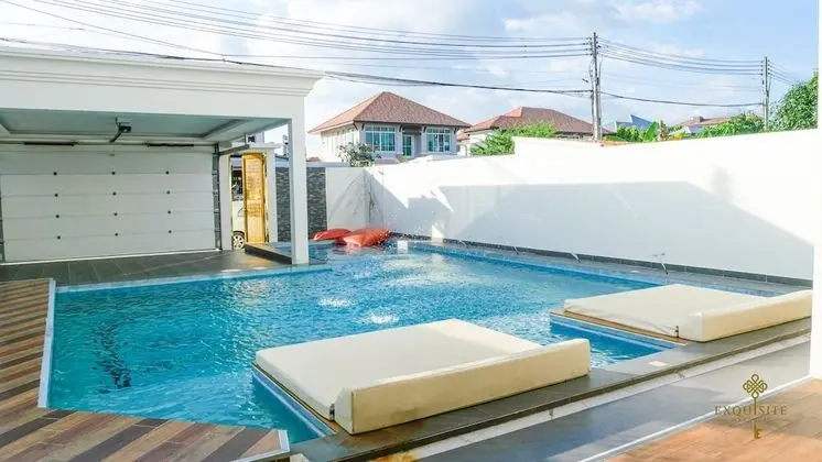 Exquisite Pool Villa J