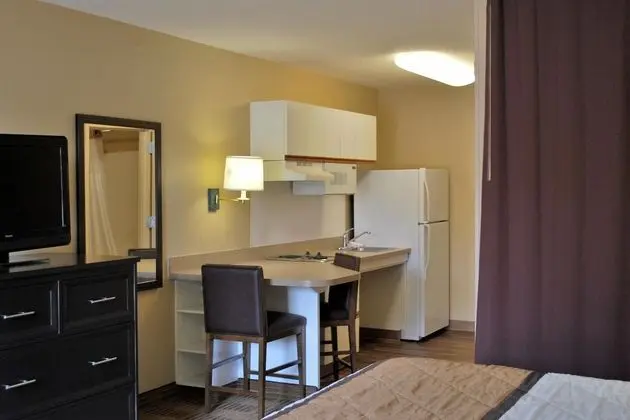 Extended Stay America - Chicago - Westmont - Oak Brook