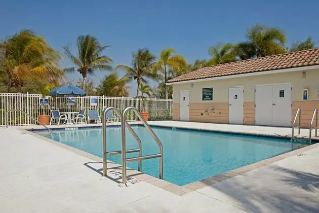 Extended Stay America Cypress Creek - Havuz