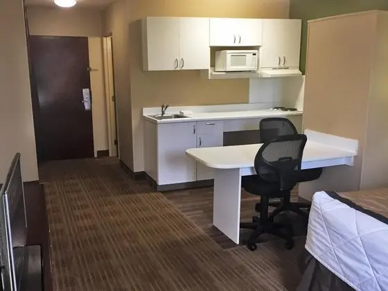 Extended Stay America - Kansas City - Airport - Plaza Circle