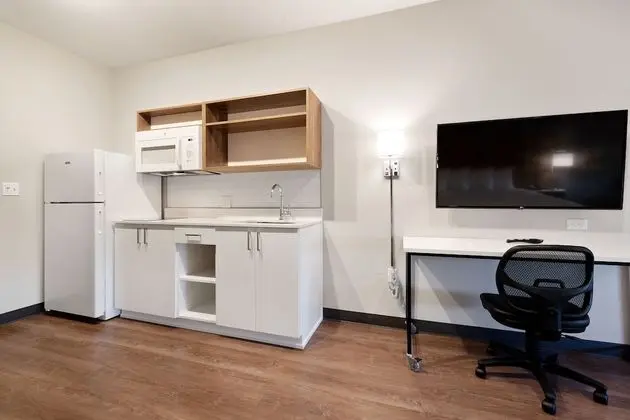 Extended Stay America Premier Suites Tampa Fairgrounds Casin - Mutfak