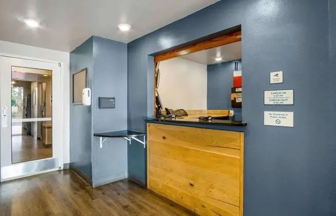 Extended Stay America Select Suites - Charleston - Ashley Phosphate Rd. - Lobi