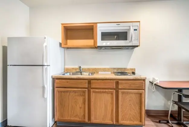 Extended Stay America Select Suites - Cleveland - Avon - Mutfak