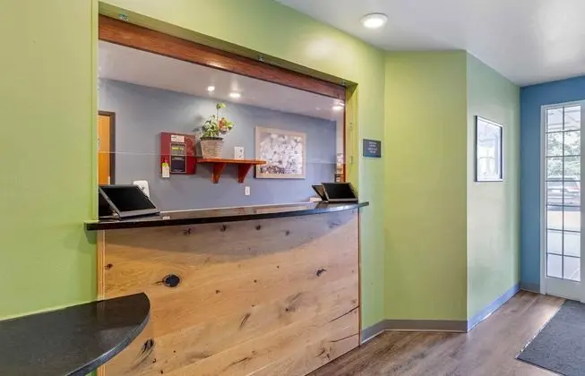 Extended Stay America Select Suites - Fayetteville - West - Lobi