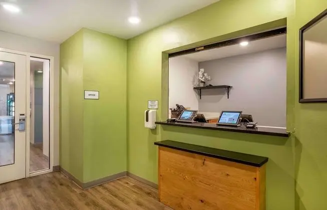 Extended Stay America Select Suites - Pensacola - Northwest - Lobi