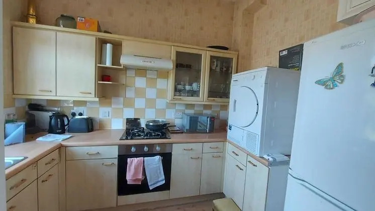 Extra Large One Bedroom Flat With Parking - Mülk Olanakları