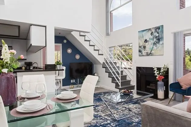 Extravagant Hollywood Cosmo Suites - Yerinde Yemek
