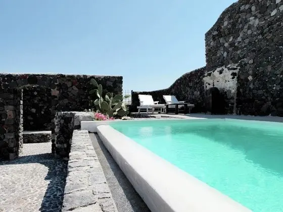 Extravagant Villa, on top of Hill, Views of Vineyards and Village Megalochori