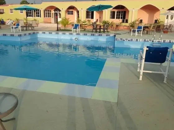 Extravaganza Resort Hotel - 1
