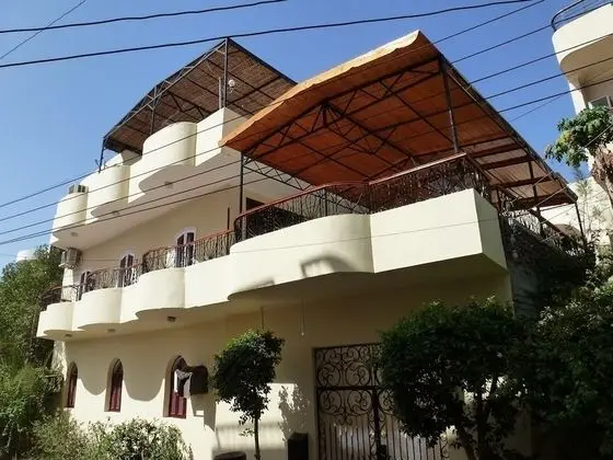 Eye House