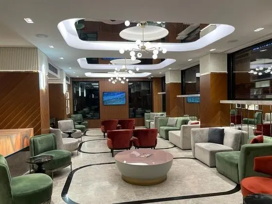 Eyfel Otel - Genel