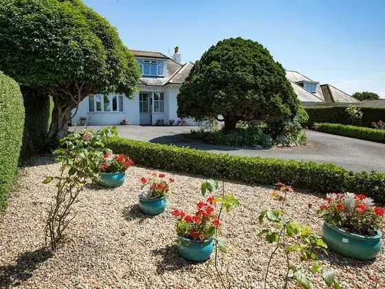 Eypeleaze B & B