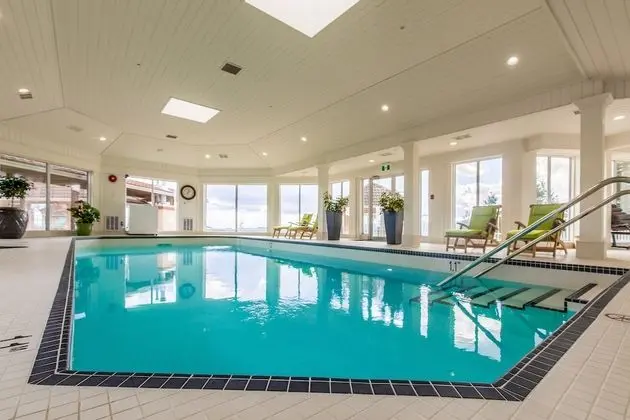 Villa Eyrie Resort - Havuz