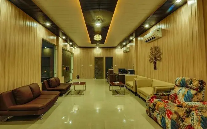 Ezzenza Mahayana Resort & Spa - Lobi