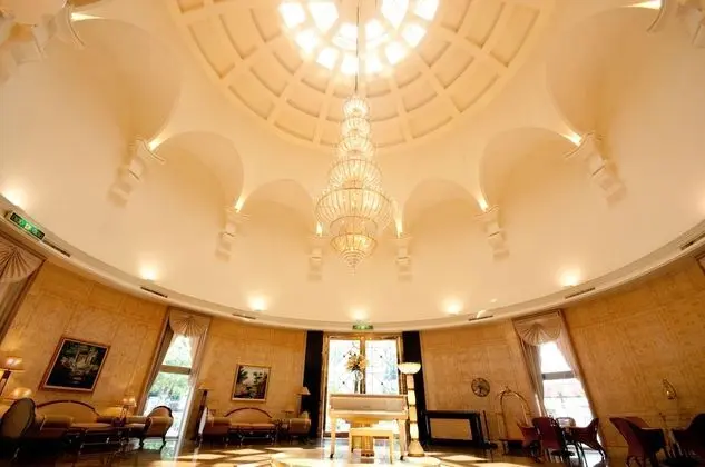 F Hotel Taichung Lichia Royal Garden - Lobi