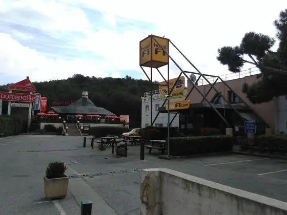 hotelF1 Antibes Sophia Antipolis - Dış Mekan