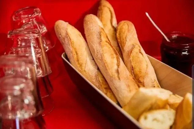 HotelF1 Louviers (rénové) - Yerinde Yemek