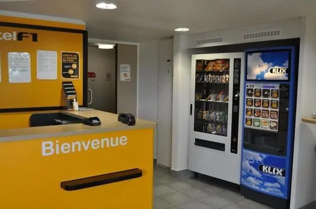 hotelF1 Orange Centre Échangeur A7 A9 - İç Mekan